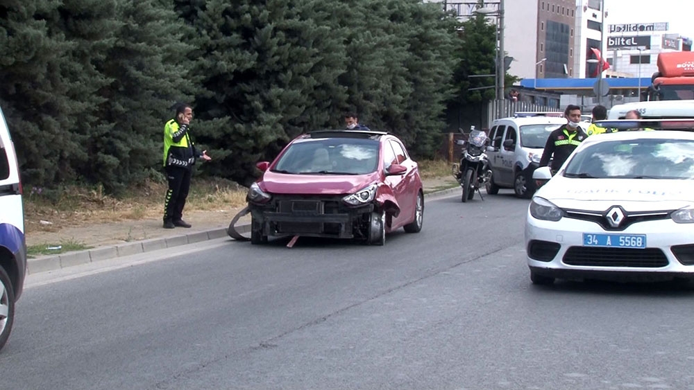 Kaçan şüpheliler polis aracı ile çarpıştı