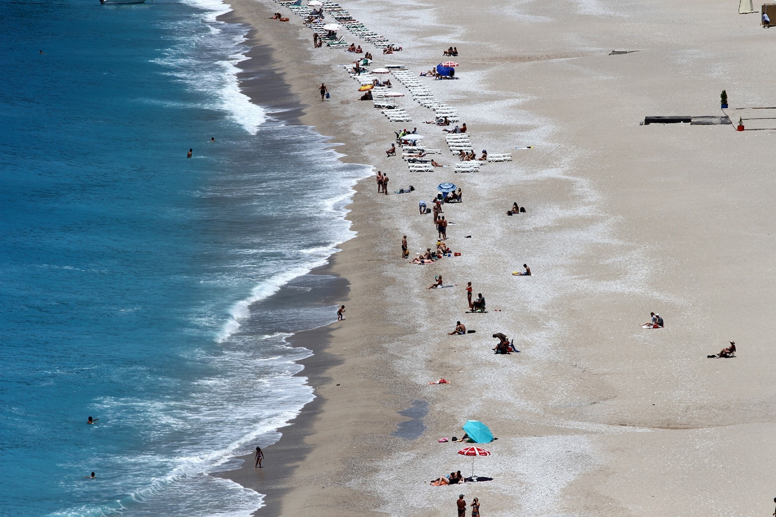 Kademeli normalleşme ile Fethiye’de sahiller hareketlendi