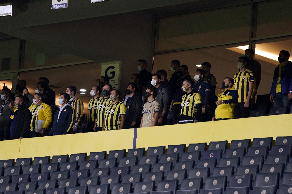 Kadıköy’de 1834 taraftar maçı izledi