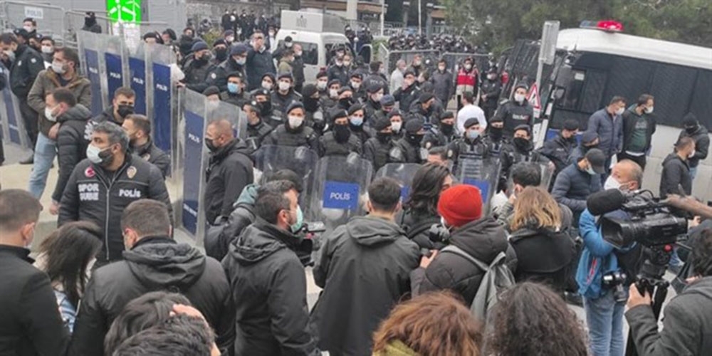 Kadıköy’deki Boğaziçi eylemlerinde polislere saldıran şüpheliler hakkında iddianame düzenlendi