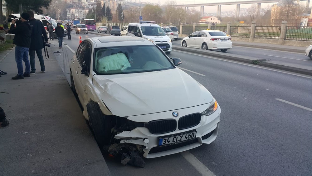 Kağıthane’de 5 aracın karıştığı zincirleme kaza