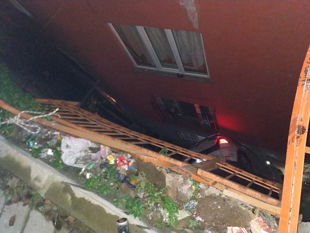Kağıthane’de akıl almaz kaza