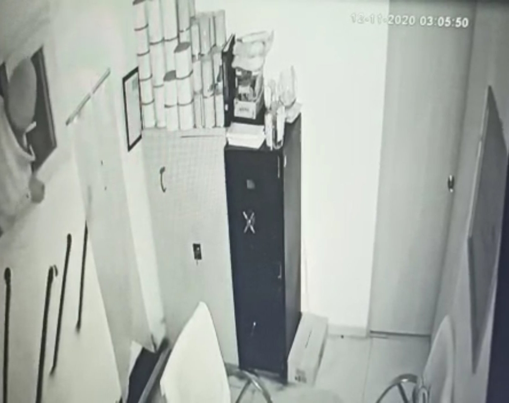 Kağıthane’de esnafın bezdiren “iş yeri faresi” kamerada