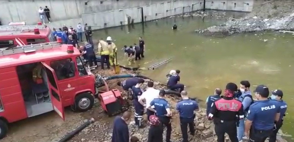 Kağıthane’de feci olay: İnşaattaki gölette boğulma tehlikesi geçiren çocuğu dalgıçlar kurtardı