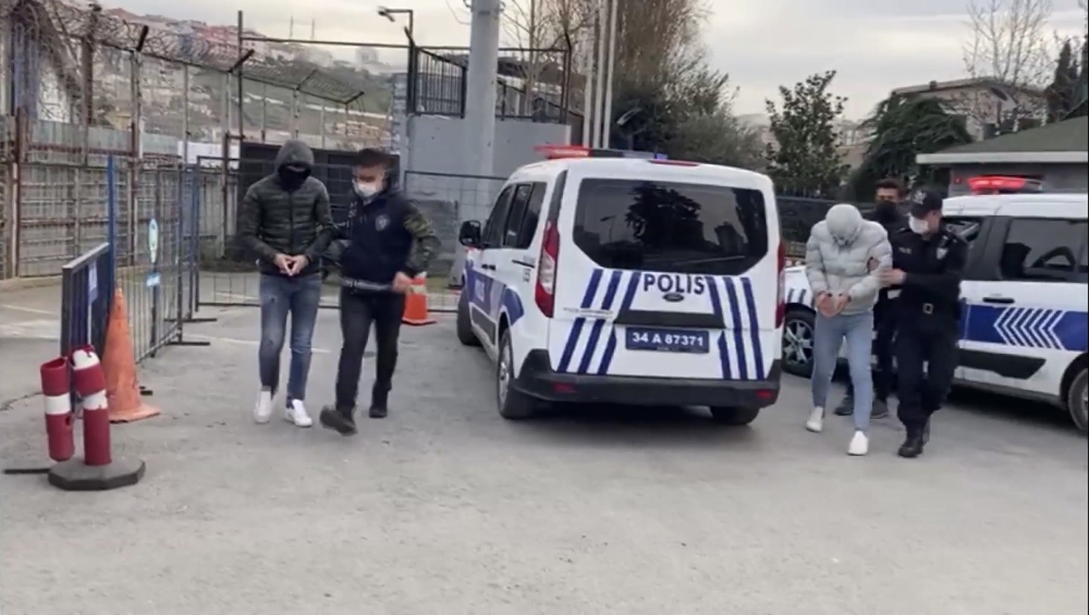 Kağıthane’de otobüs şoförünü ve oğlunu darp edenler gözaltına alındı