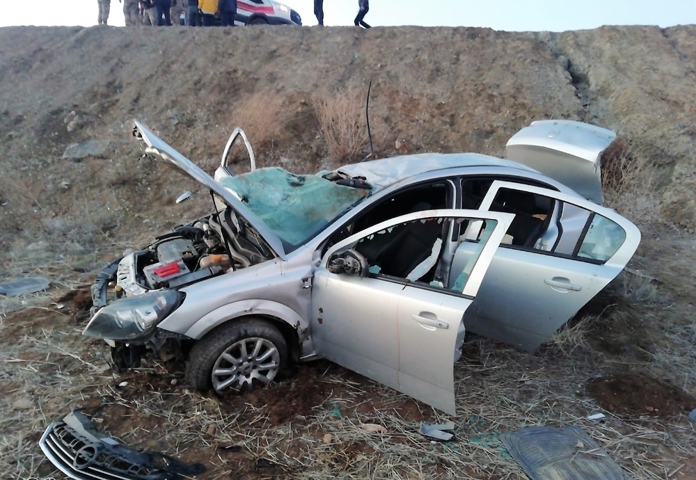 Kahramanmaraşta Otomobil Takla Attı: 1 Ölü, 4 Yaralı