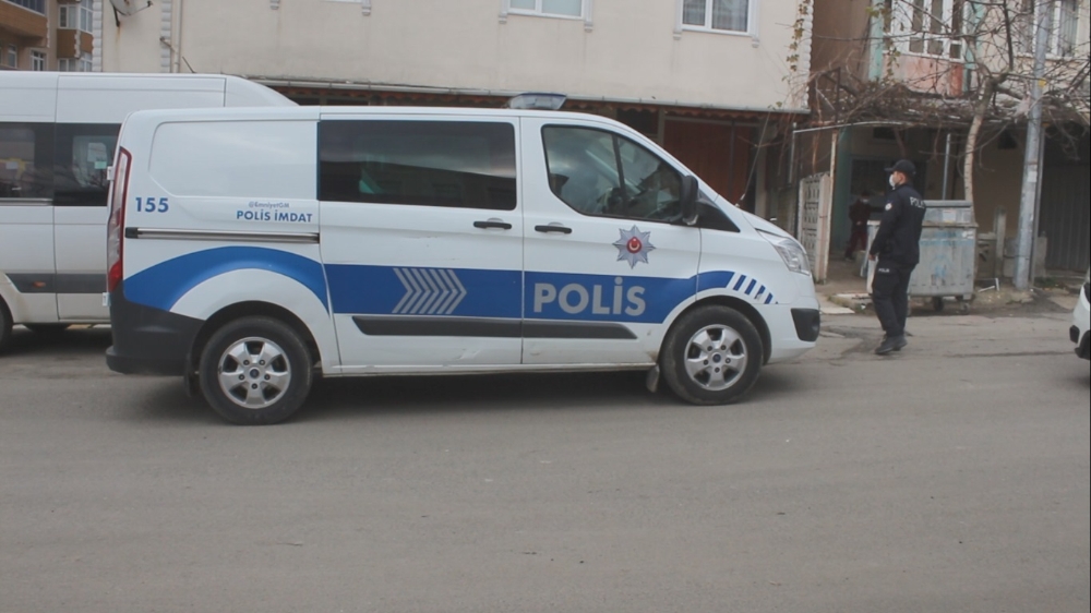 Kahve baskınında 13 kişiye ’sosyal mesafe’ cezası
