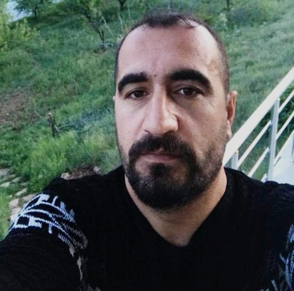 Kaldırımda yürürken aracın çarptığı 4 çocuk babası öldü