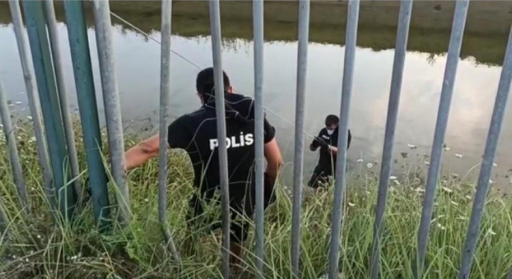 Kanala düşen gencin cesedi bulundu
