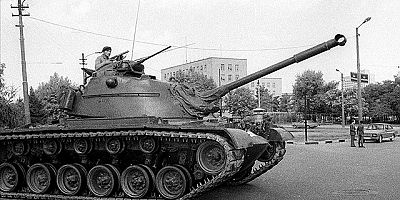 Kanlı 12 Eylül darbesi 43 yaşında!