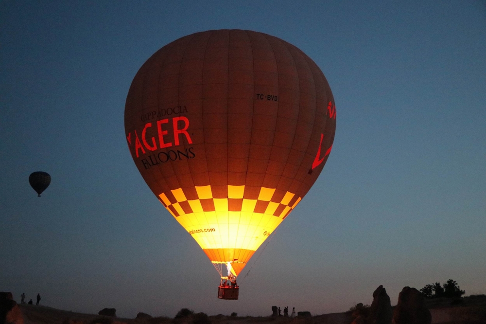 Kapadokya’da balonların gökyüzünde şenliği başladı