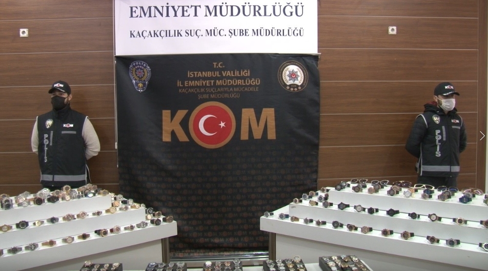 Kapalıçarşı’da kaçak saat operasyonu: 3 milyon TL değerinde saat ele geçirildi