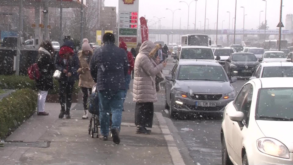 Kar yağışı etkisini sürdürmeye devam ediyor