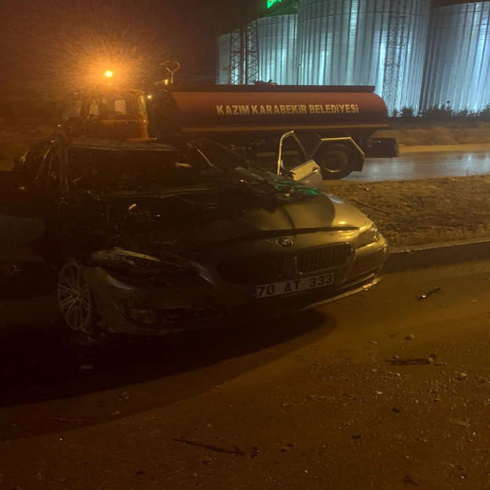 Karamanda İki Ayrı Trafik Kazası: 6 Yaralı