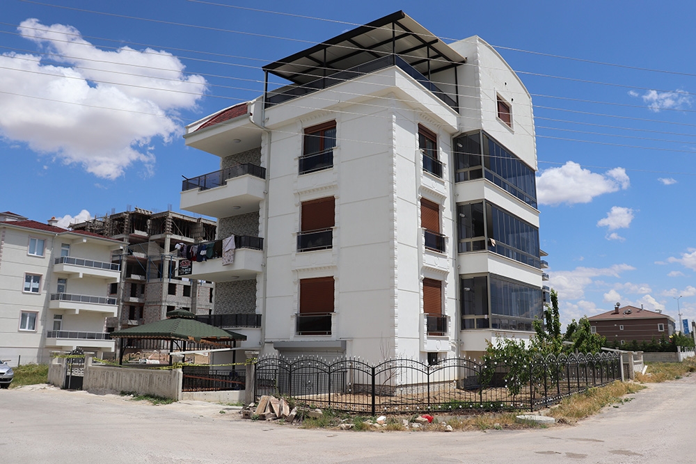 Karaman’da iki bina karantinaya alındı