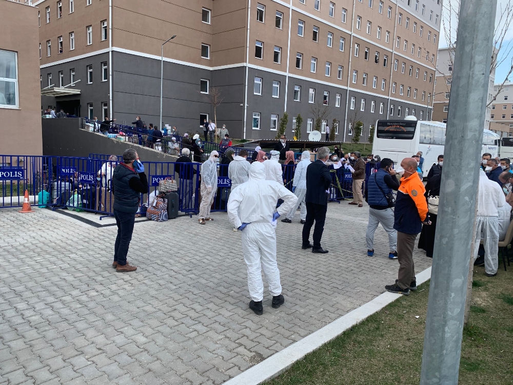 Karantinadaki umreciler Isparta’dan mutlu ayrıldı