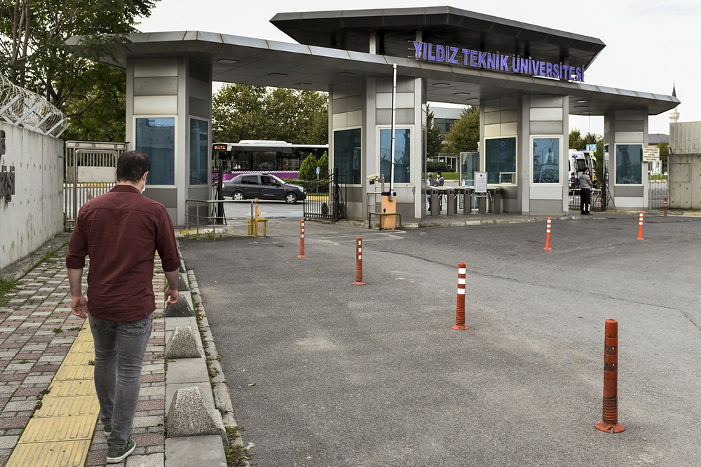 Karantinadaki vatandaş önlemler eşliğinde sınava girdi