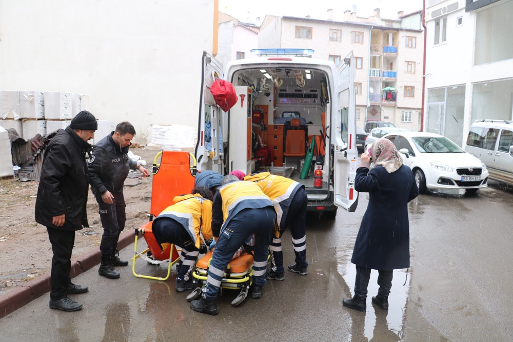 Karbonmonoksit Gazından Zehirlenen İki Öğrenci Tedavi Altına Alındı
