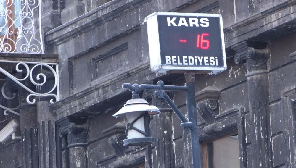 Kars eksi 16’yı gördü