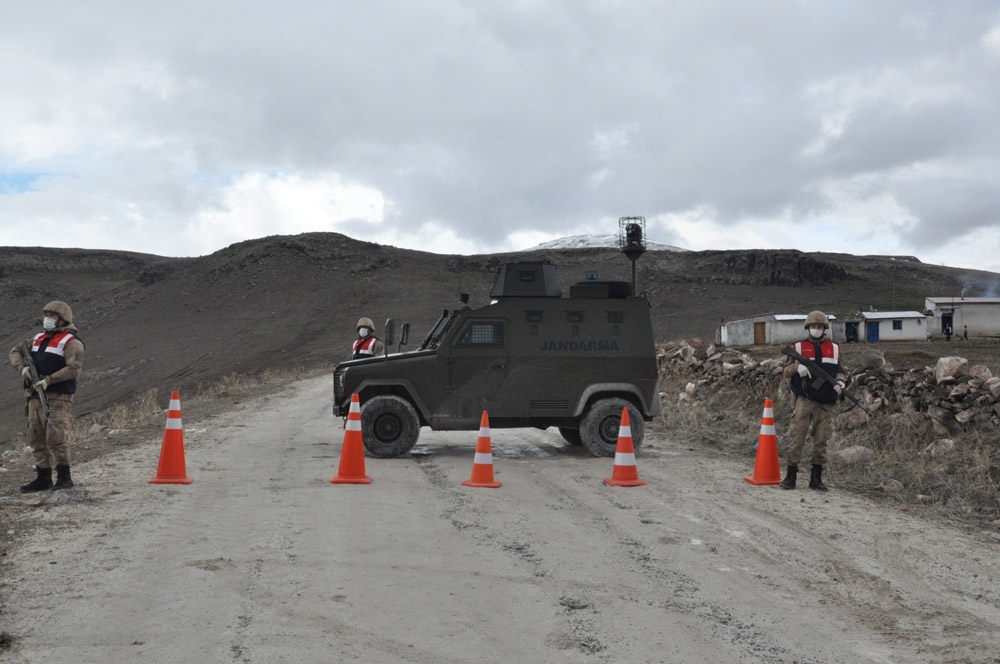 Kars’ta 3 köy ve 1 belde karantinaya alındı