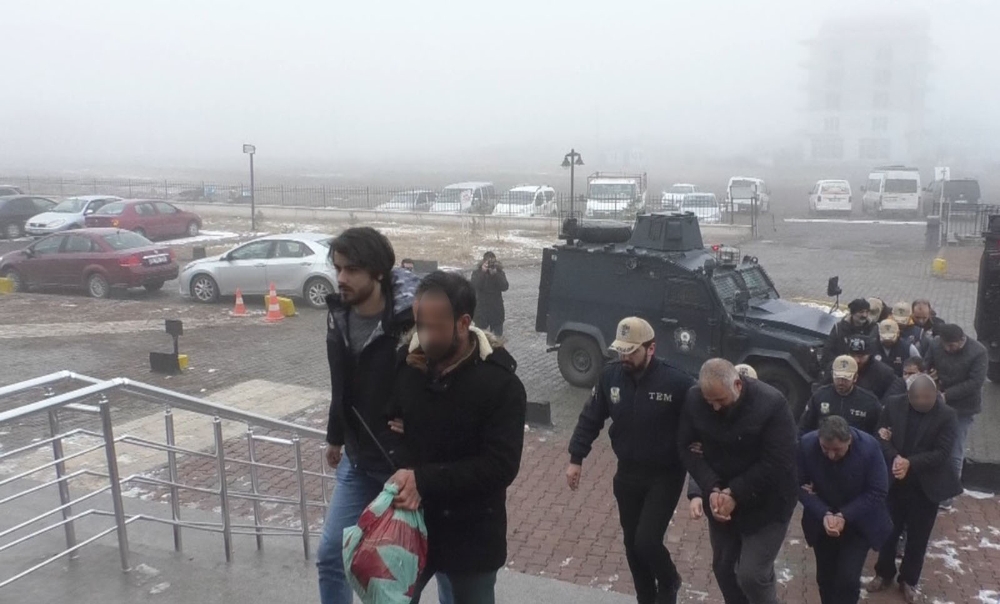 Karsta Pkk/kckdan Gözaltına Alınan 9 Kişi Adliyeye Getirildi
