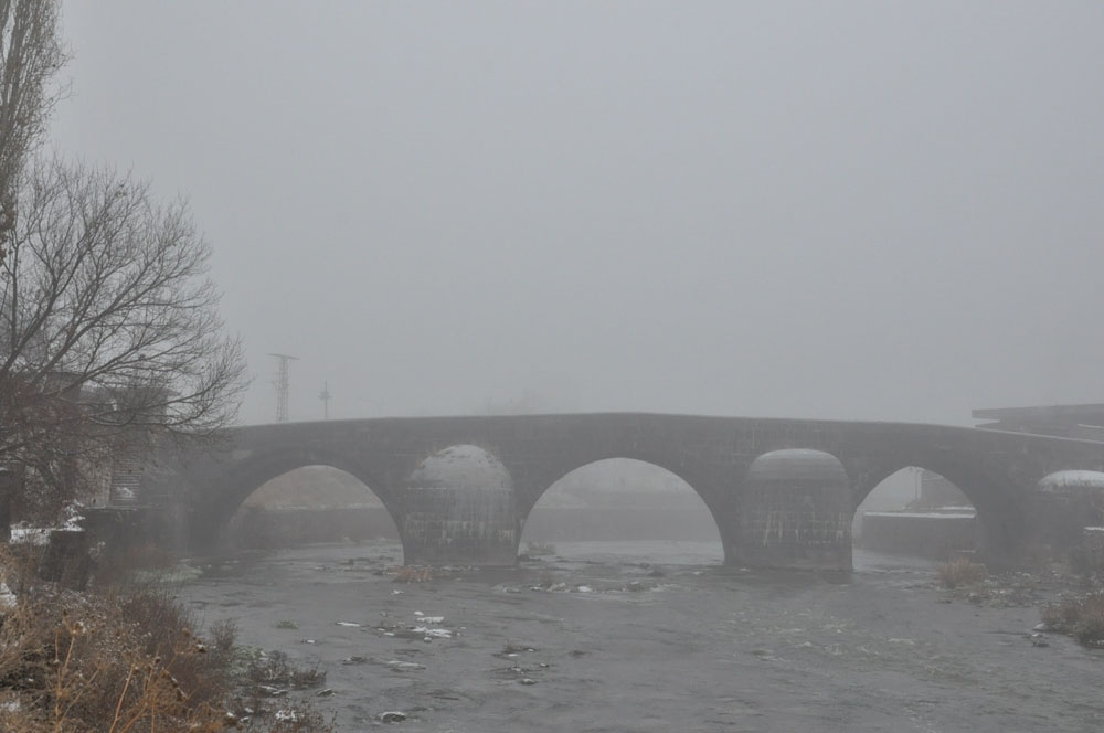 Karsta Yoğun Sis Etkili Oluyor
