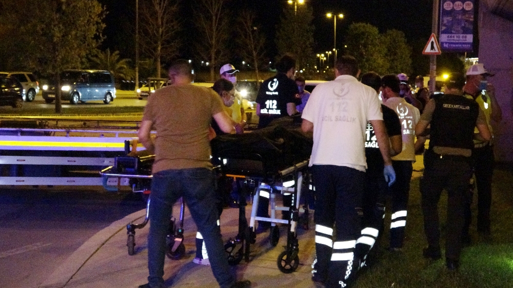 Kartal sahil yolunda feci kaza: 2 ölü, 2 yaralı