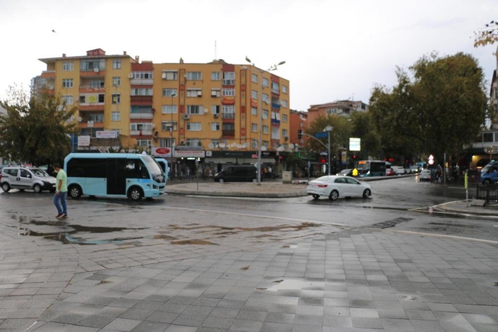 Kartal’da yenilenen alt yapı çalışmaları ilk sınavını başarıyla verdi