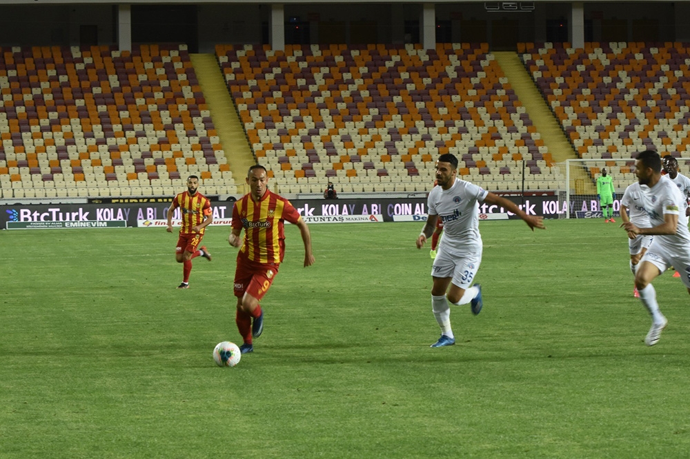 Kasımpaşa deplasmanda Yeni Malatyaspor’u 2-1 mağlup etti