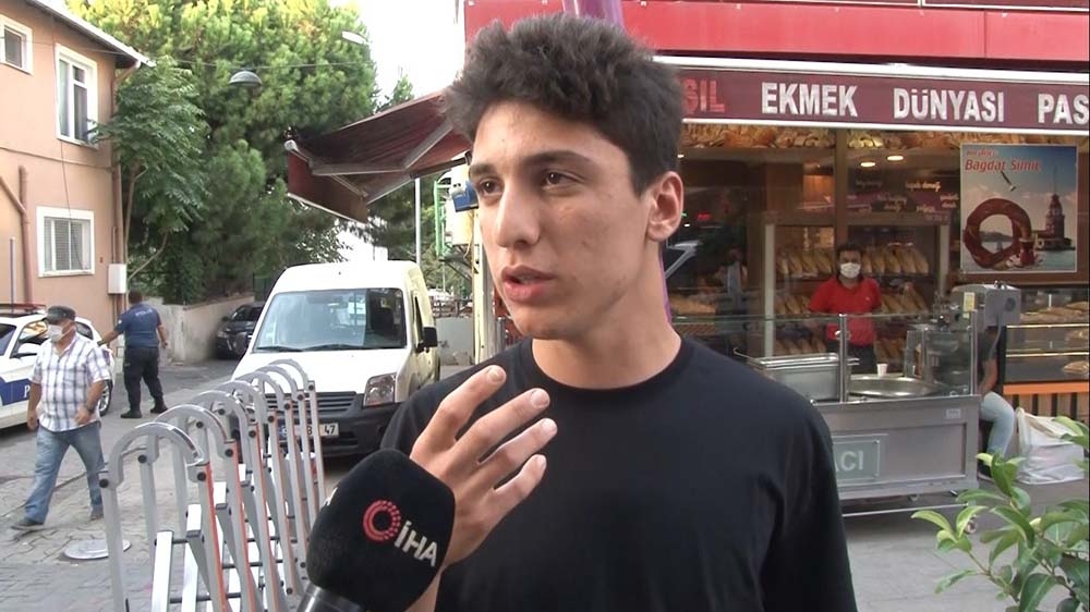 Kasksız motosiklet kullanan sürücüden şaşırtan maske savunması pes dedirtti