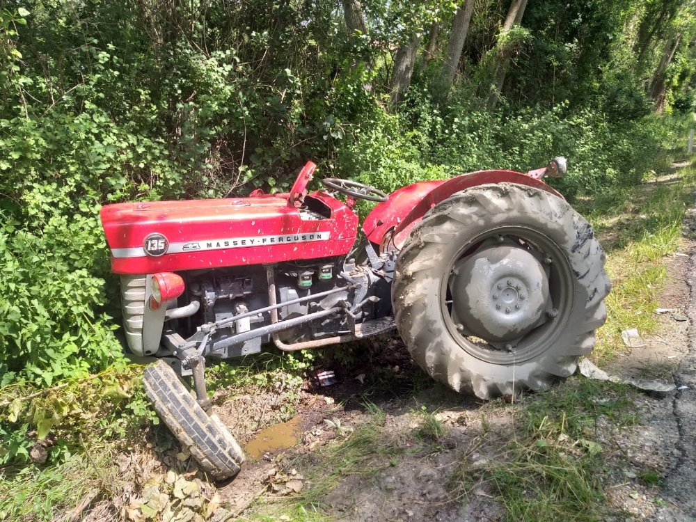 Kastamonu’da traktör ile otomobil çarpıştı: 3 yaralı