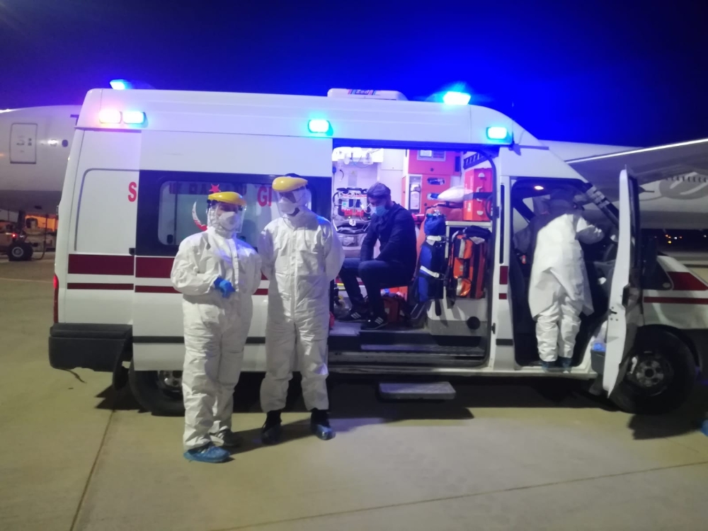 Katar’dan getirilen 292 Türk’ten birisinin ateşi yüksek çıktı