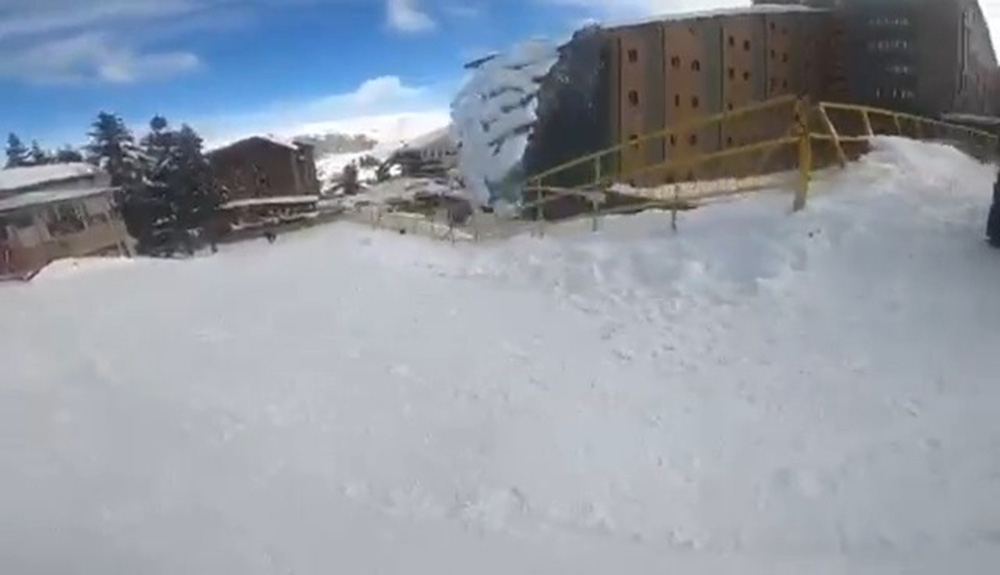 Kayakçılar Uludağ’da tehlikeyi böyle atlattı