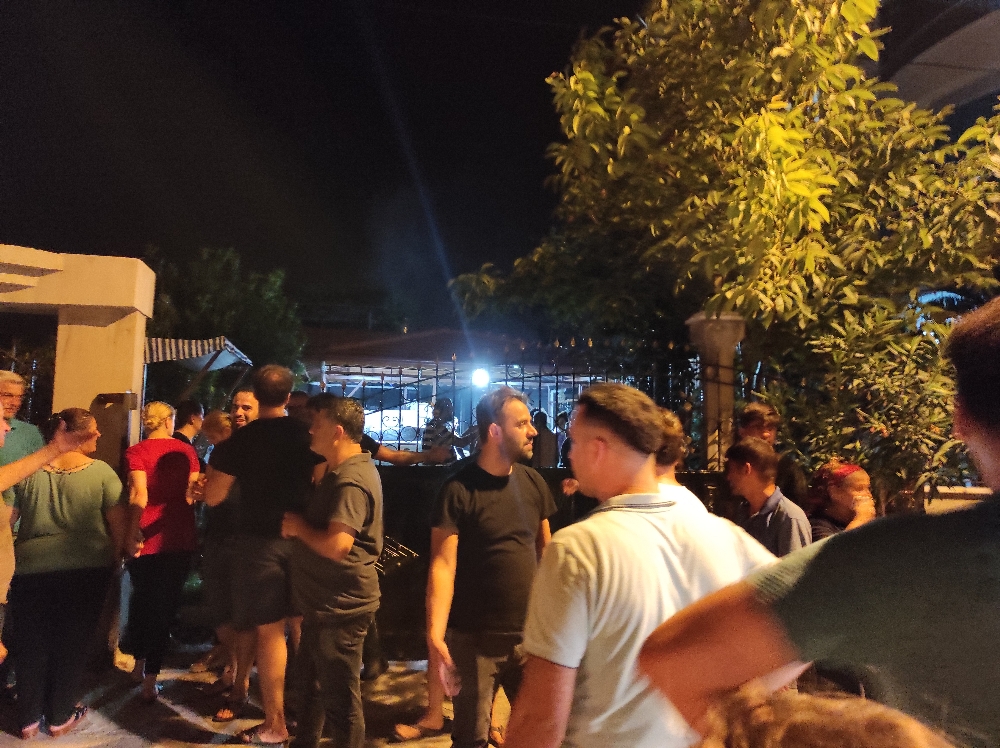Kayıp çocuk kanepenin arkasında uyurken bulundu