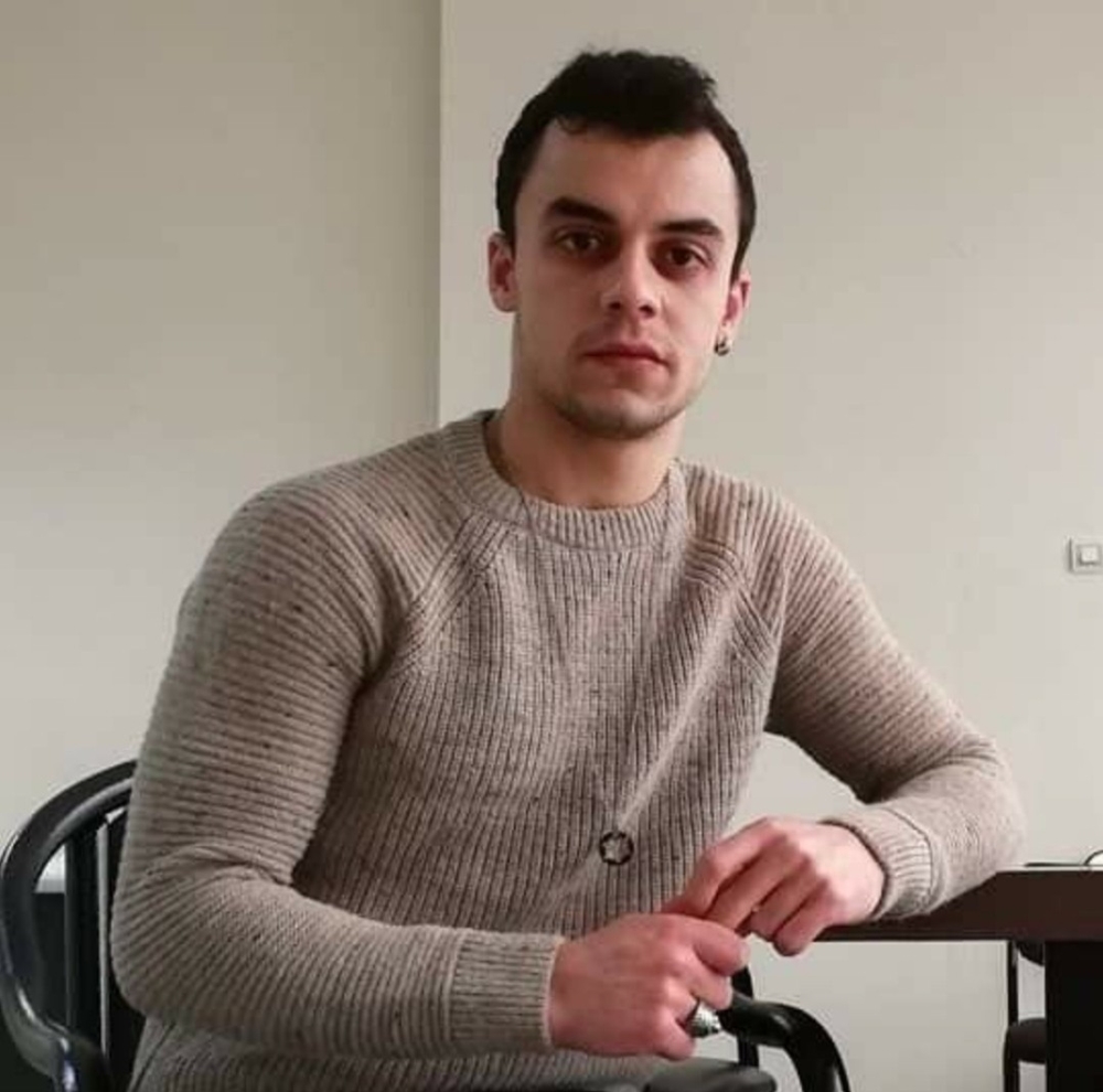 Kayıp genç elektrik direğinde asılı bulundu