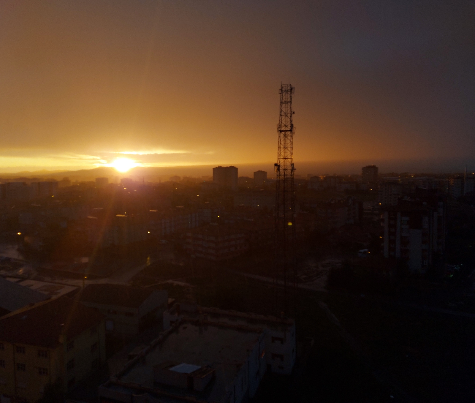 Kayseri gün batımında kızıla boyandı, kartpostallık görüntüler ortaya çıktı