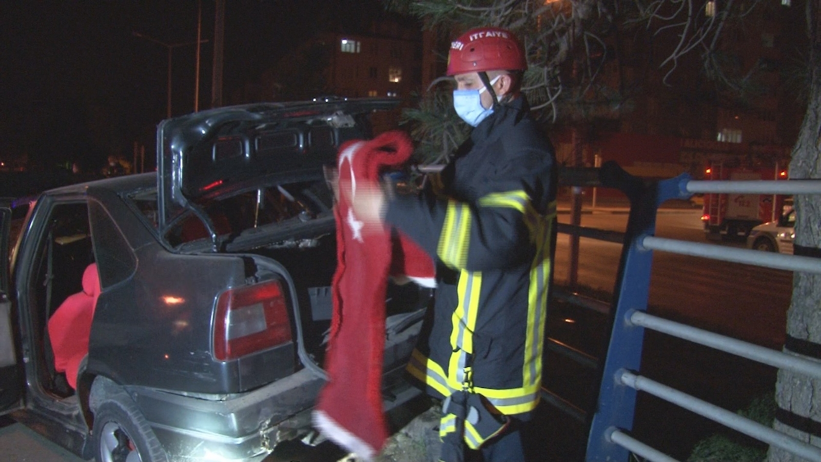 Kayseri’de 6 kişinin yaralandığı feci kaza kamerada: Ortalık savaş alanına döndü