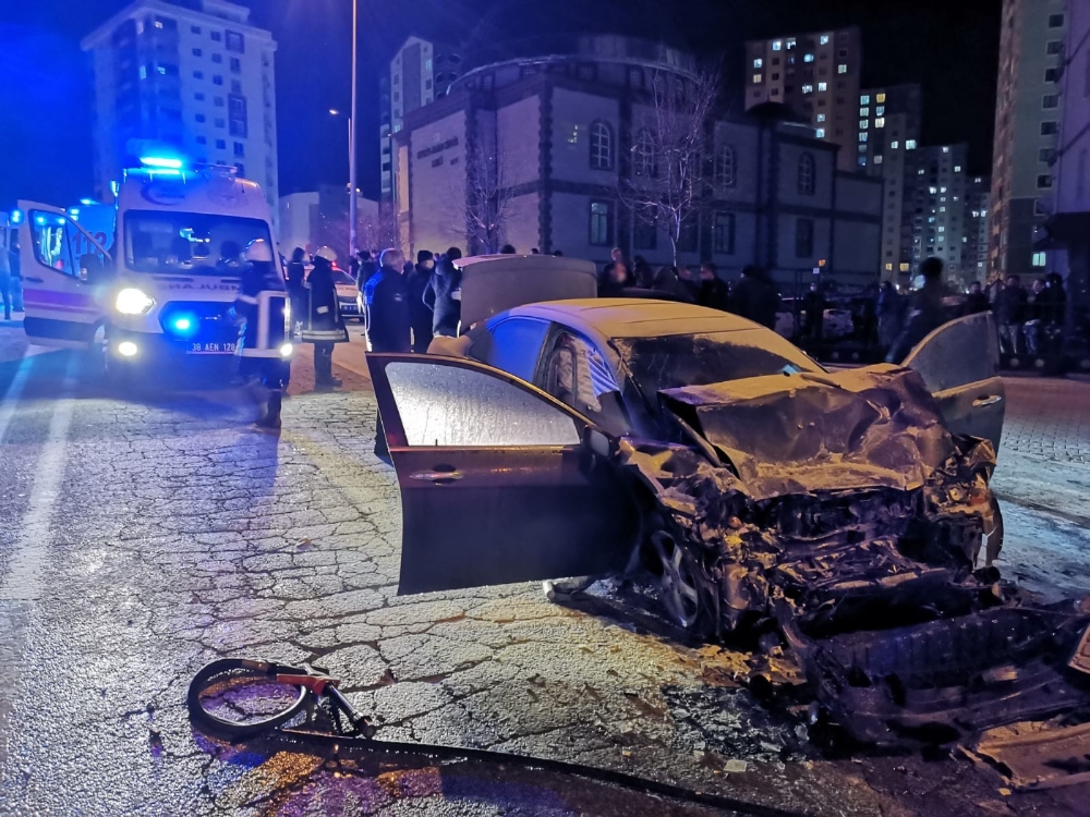 Kayseri’de feci kaza: 1 ölü, 5 yaralı