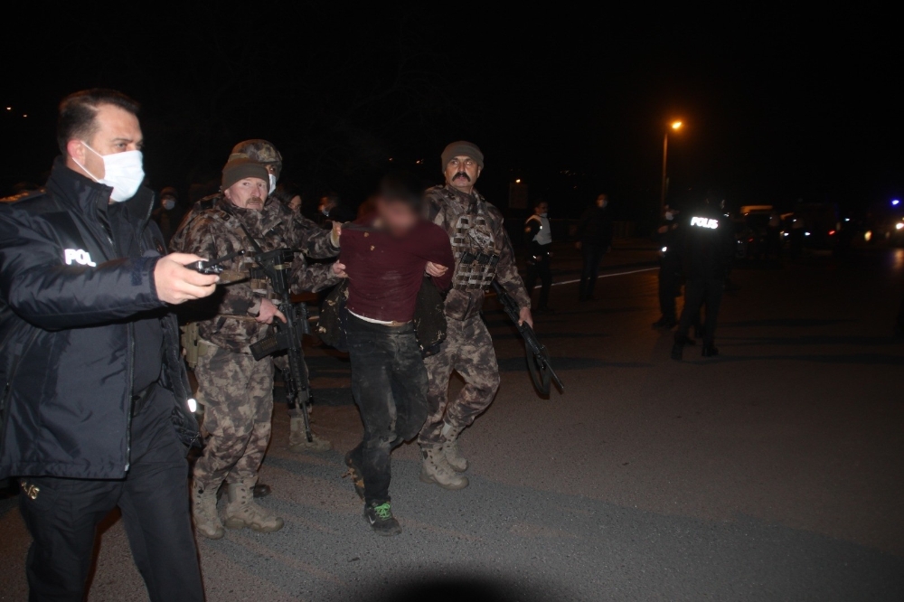 Kayseri’de hareketli dakikalar: Polisi vuran şahıs PÖH’ün nefes kesen operasyonu ile yakalandı
