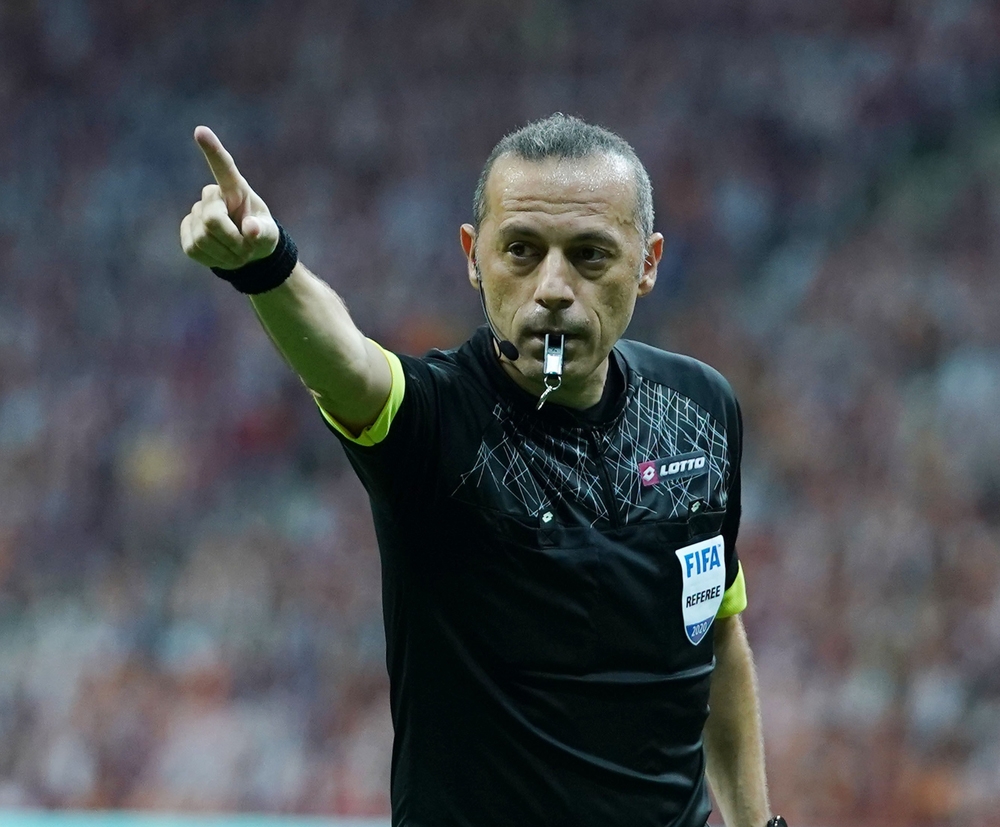 Kayserispor - Trabzonspor maçını Cüneyt Çakır yönetecek