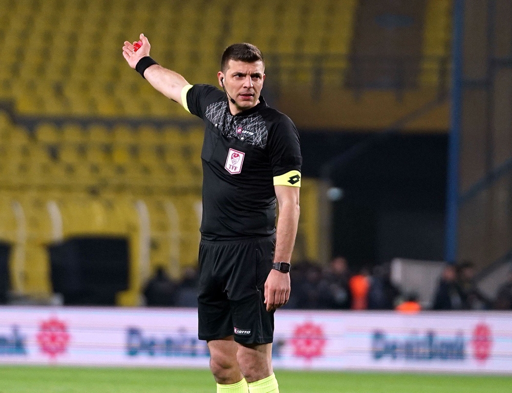 Kayserispor-Gençlerbirliği maçını Ümit Öztürk yönetecek