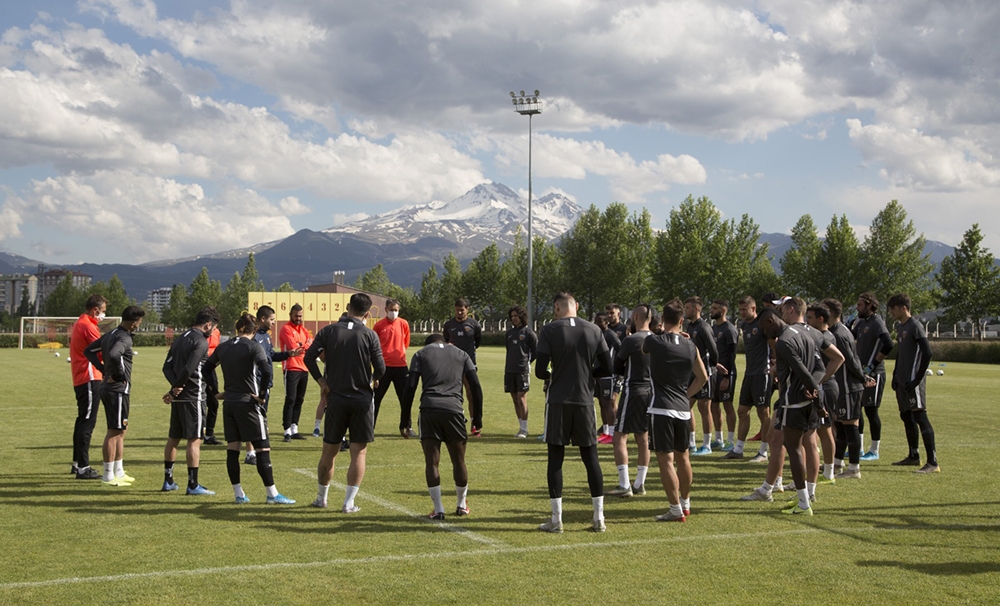 Kayserispor hafta sonu mesaisinde