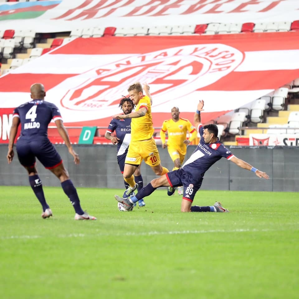 Kayserispor ile Antalyaspor 32. randevuda