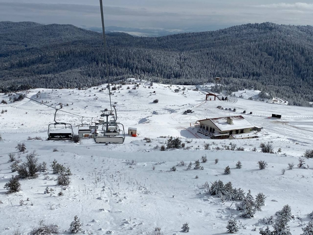 Keltepe Kayak Merkezi kayak severlere hazırlanıyor