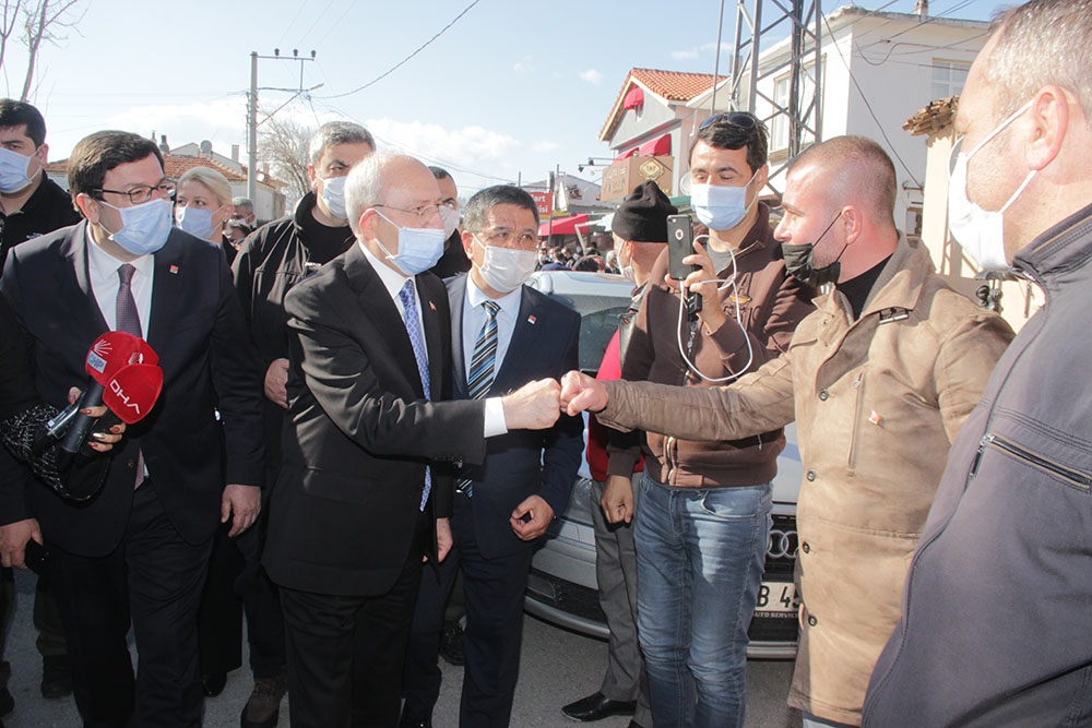 Kemal Kılıçdaroğlu Alçıtepe’de muhtarlar ile bir araya geldi