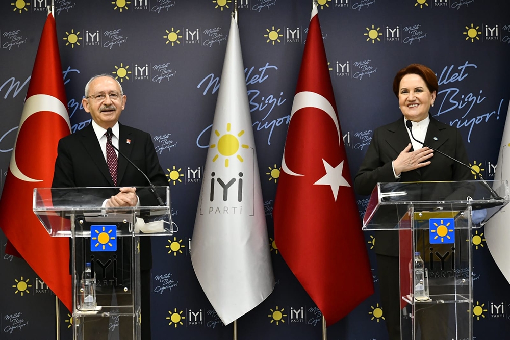 Kemal Kılıçdaroğlu, Meral Akşener’i ziyaret etti