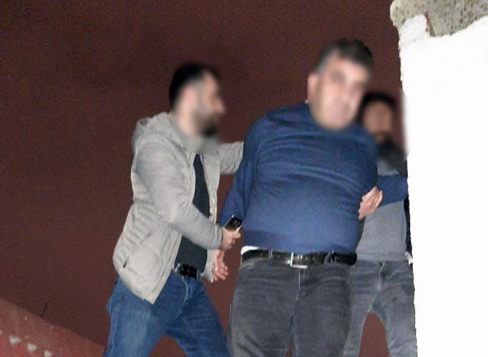 Kendilerini polis olarak tanıtıp 6 milyon TL’lik vurgun yapan şahıslar yakalandı