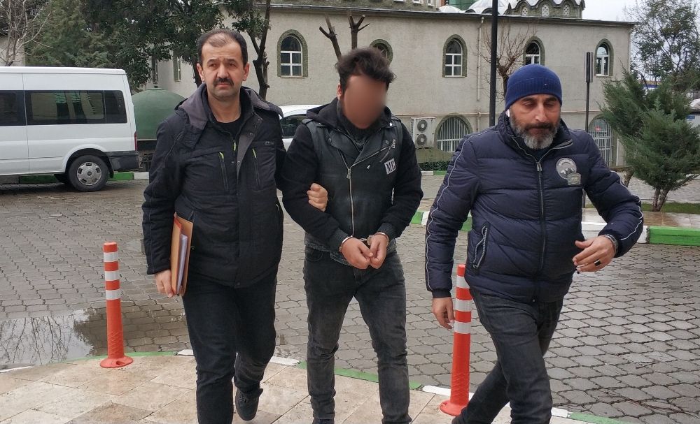 Kendisinden ayrılan kız arkadaşından intikam aldı: Yakalandı