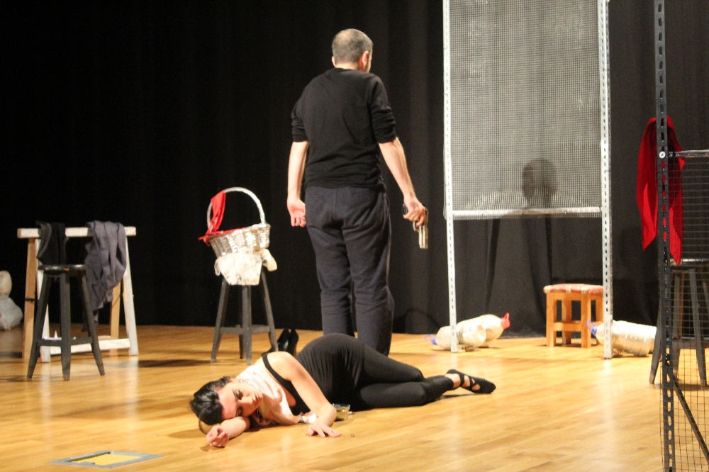 “Kesik Hikaye” Kadına Şiddete Dikkat Çekti