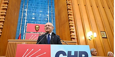 Kılıçdaroğlu grup toplantısı konuşması öncesi ayakta alkışlandı